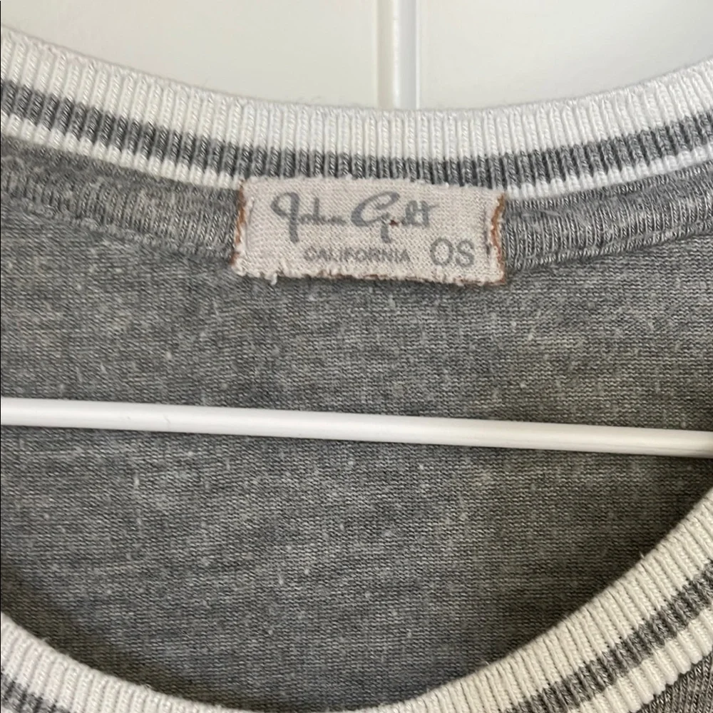 Gray Short Sleeve T-Shirt - Picture 2 of 3